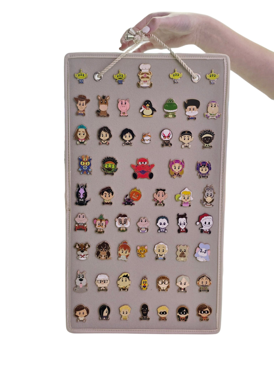 GoPinPro® Hanging Wall PinFolio Display Board – Holds Up to 400 Pins | Stick'N'Go® Technology for Easy Pin Display - Pinfinity - Augmented Reality Collectible Pins